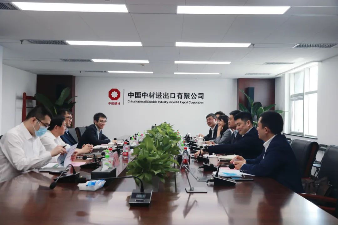 中国邮政储蓄银行总行杜春野副行长一行到访公司